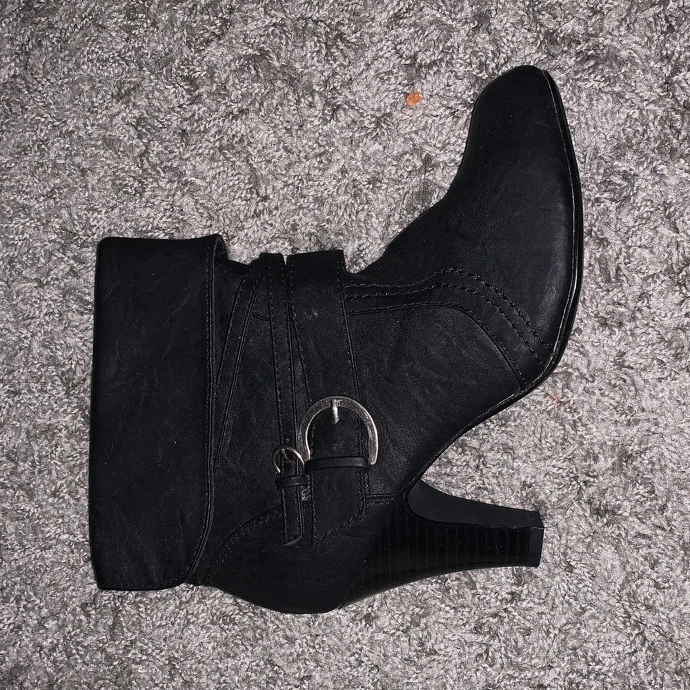 Cathy Jean Booties - Picture 2 of 5